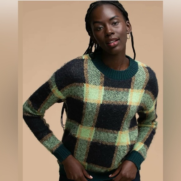 BNWT RICKI'S
Plaid Pullover Sweater - Picture 1 of 14